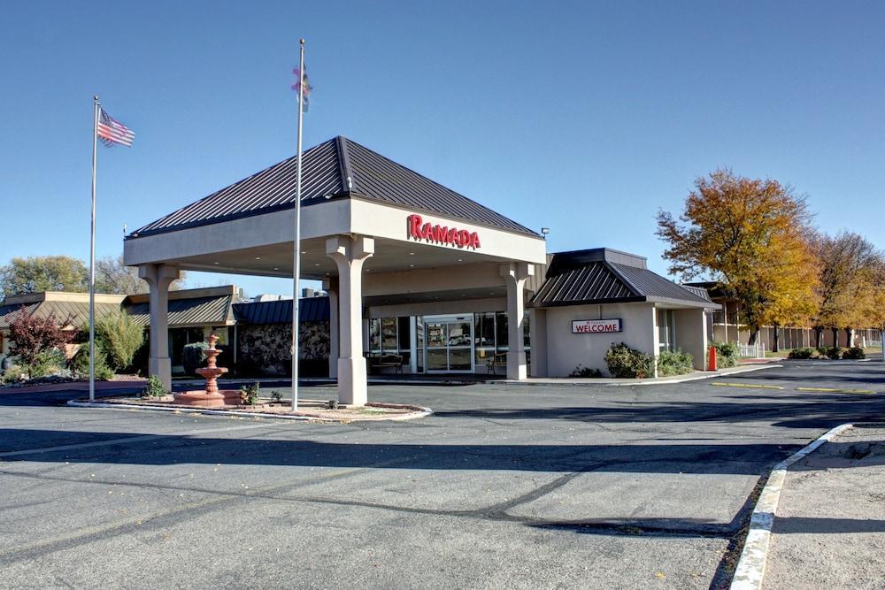 Hotel Ramada By Wyndham Grand Junction Exteriér fotografie