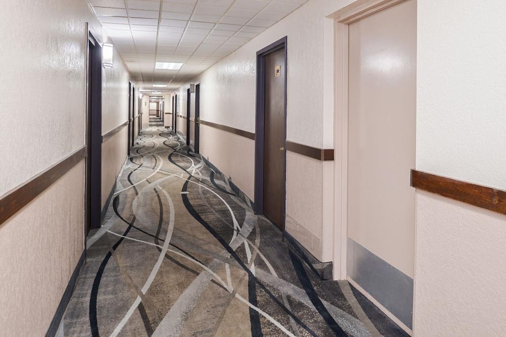 Hotel Ramada By Wyndham Grand Junction Exteriér fotografie
